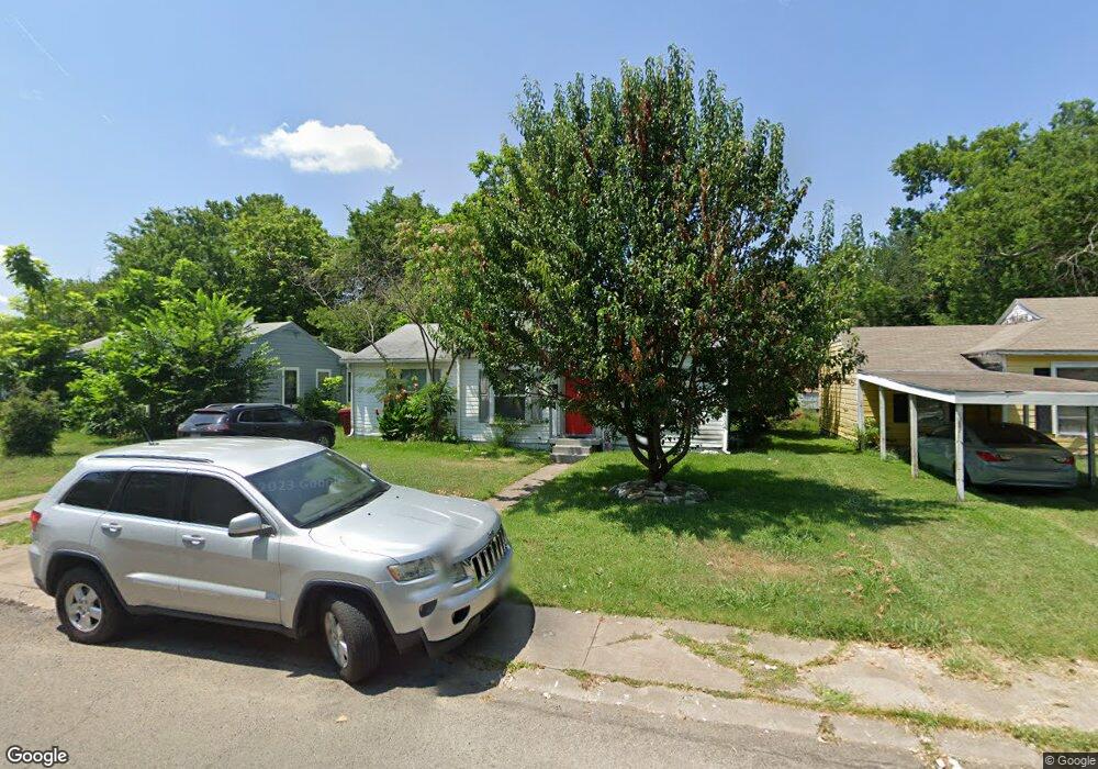 221 Graham Ave, Bonham, TX 75418 - photo 1