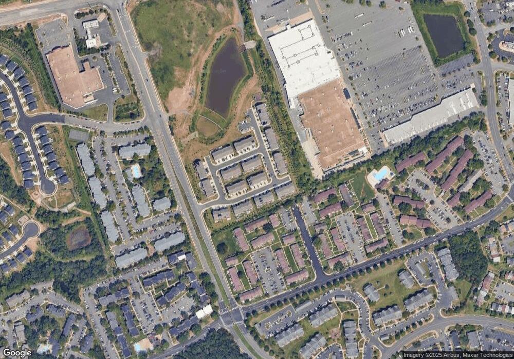 11018 Blackburn Cove Ln, Manassas, VA 20109 - photo 1