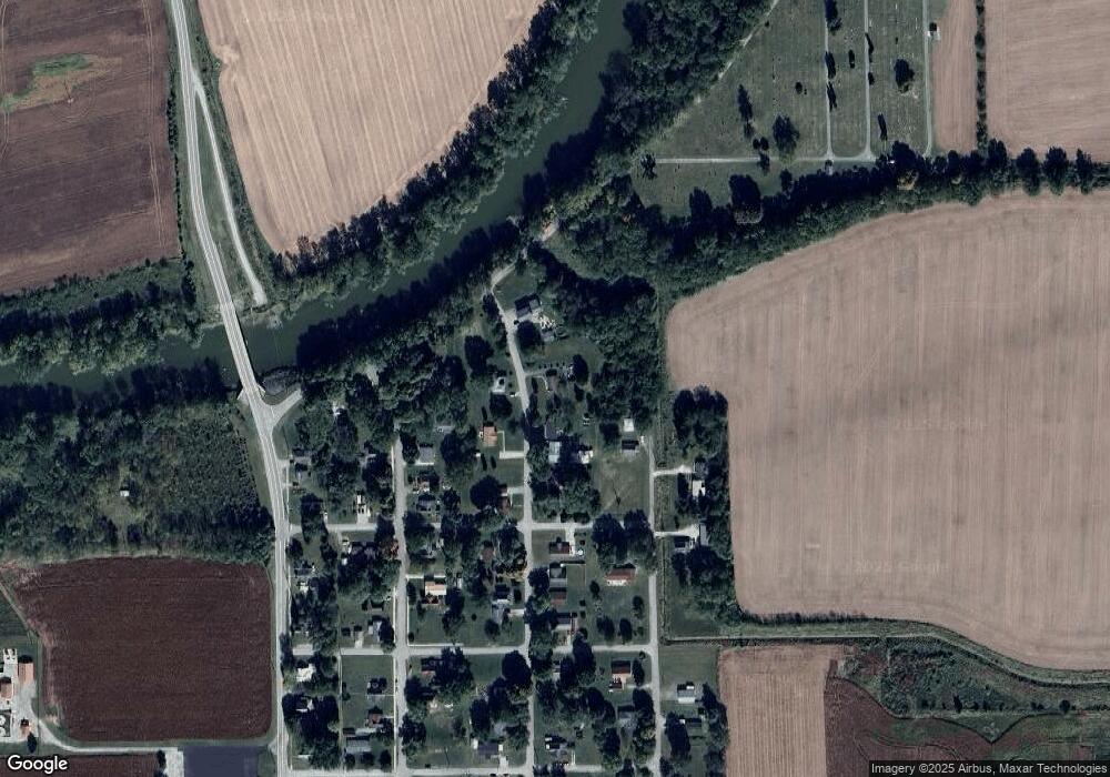 1067 N Jackson St, Andrews, IN 46702 - photo 1