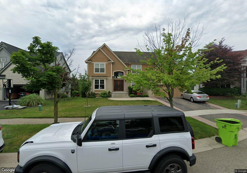 7783 Rosewood Ln, West Bloomfield, MI 48323 - photo 1