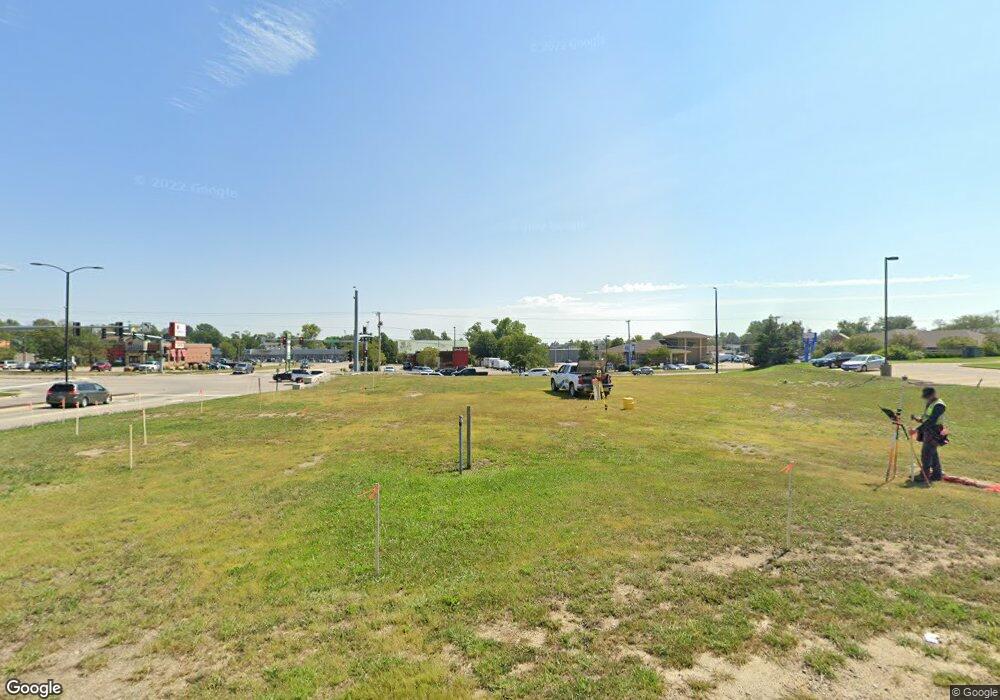 2550 Edgewood Rd SW, Cedar Rapids, IA 52404 - photo 1