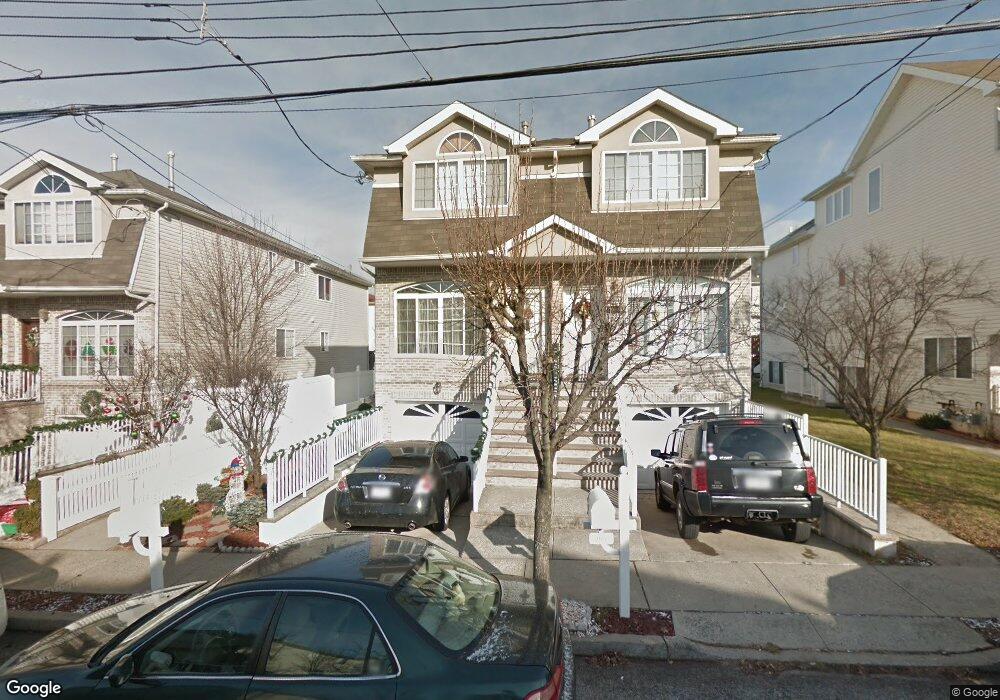 107 Herrick Ave, Staten Island, NY 10309 - photo 1