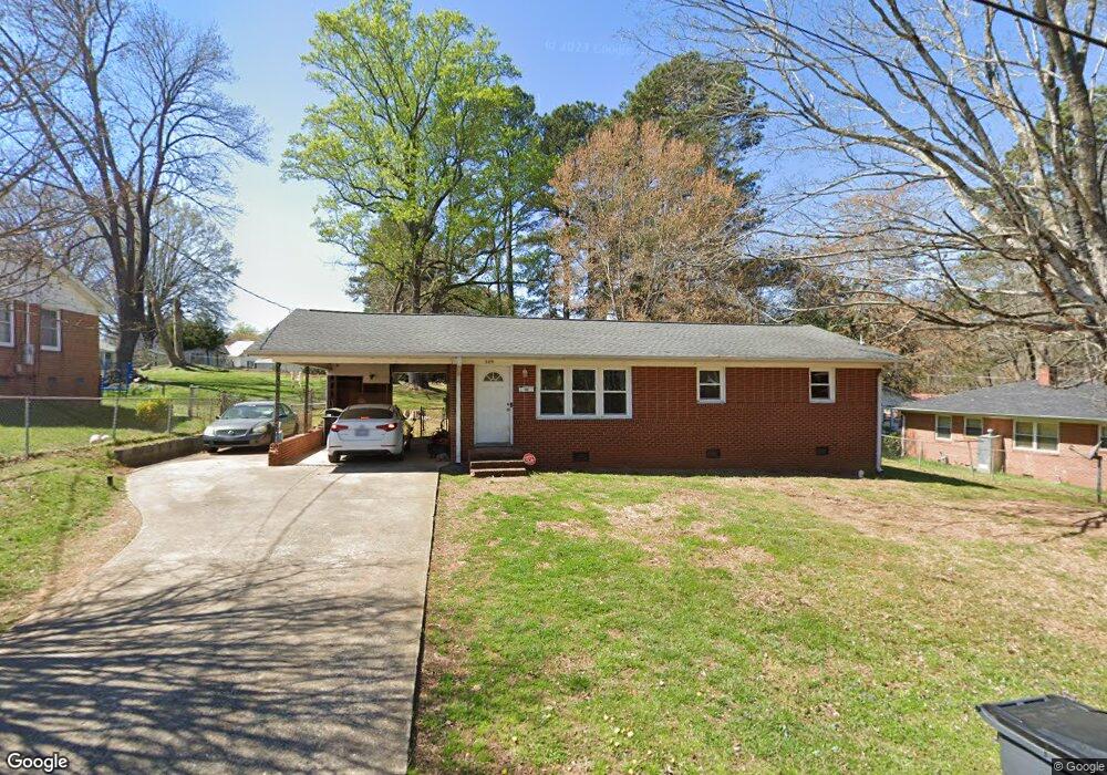509 N Dogwood Ave, Siler City, NC 27344 - photo 1