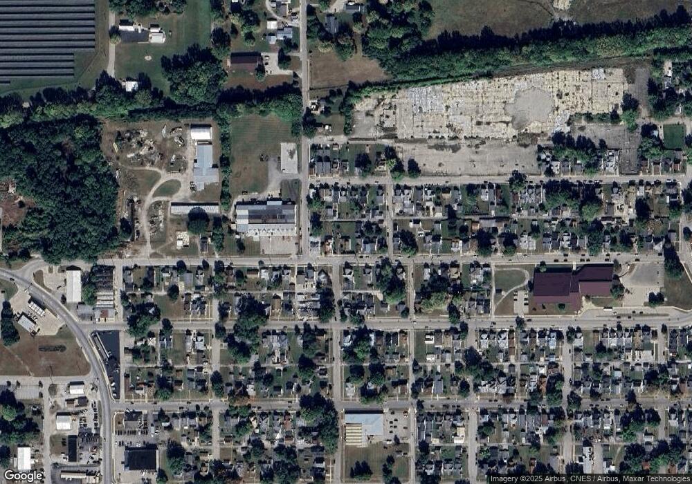 724 Bates St, Logansport, IN 46947 - photo 1