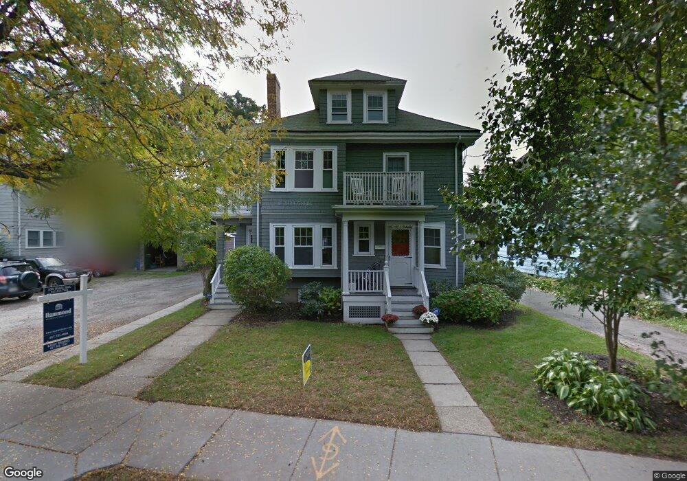 262 Cabot St unit 2, Newton, MA 02460 - photo 1