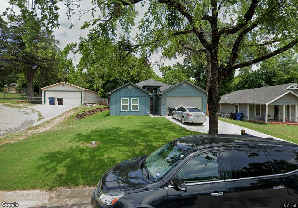 917 W Hull St, Denison, TX 75020 - photo 1