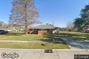 8709 Livingston Ave, Chalmette, LA 70043