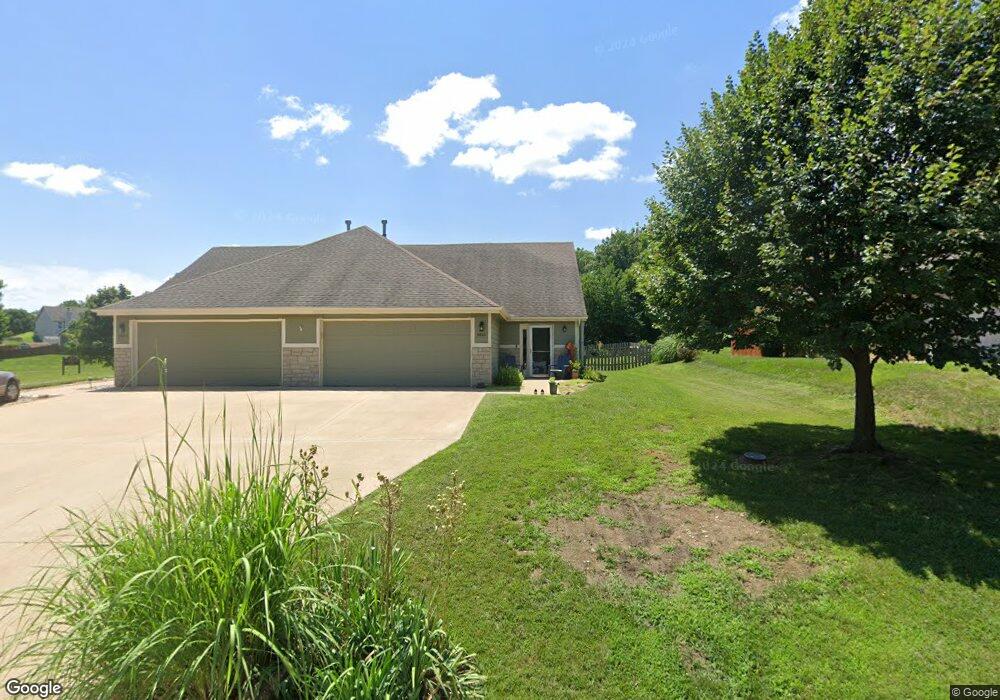 3605 Gunnison Dr, Lawrence, KS 66049 - photo 1