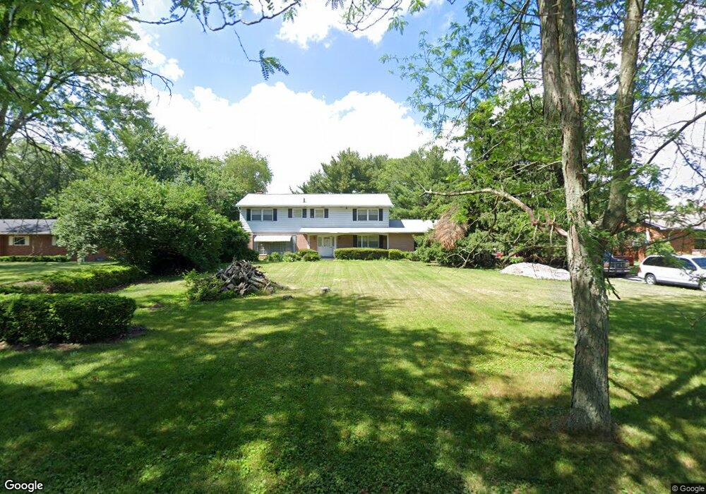 4554 Walburn Rd, Columbus, OH 43232 - photo 1