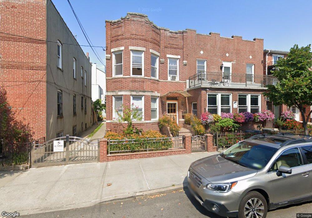 28-56 46 Th St unit 2, New York City, NY 11103 - photo 1