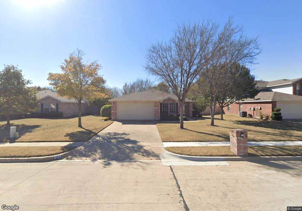 9104 Seven Oaks Ln, Denton, TX 76210 - photo 1