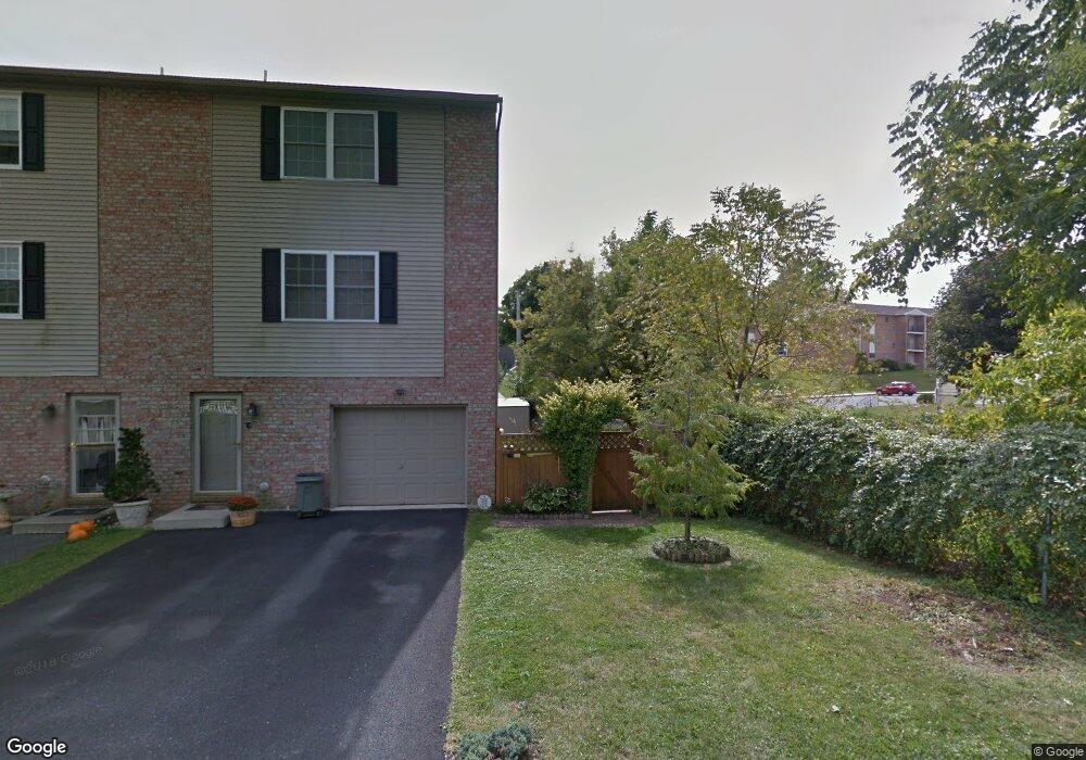 32 Cody Way, Whitehall, PA 18052 - photo 1