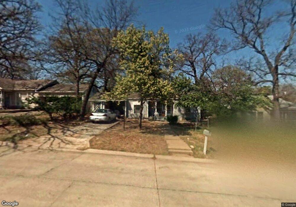 1105 W Hull St, Denison, TX 75020 - photo 1