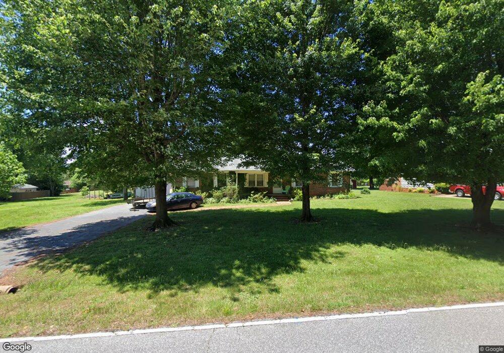 179 Victoria Dr, Statesville, NC 28625 - photo 1