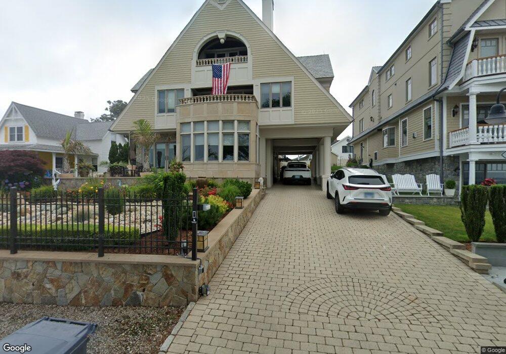 201 Linden Ave unit 203, Branford, CT 06405 - photo 1