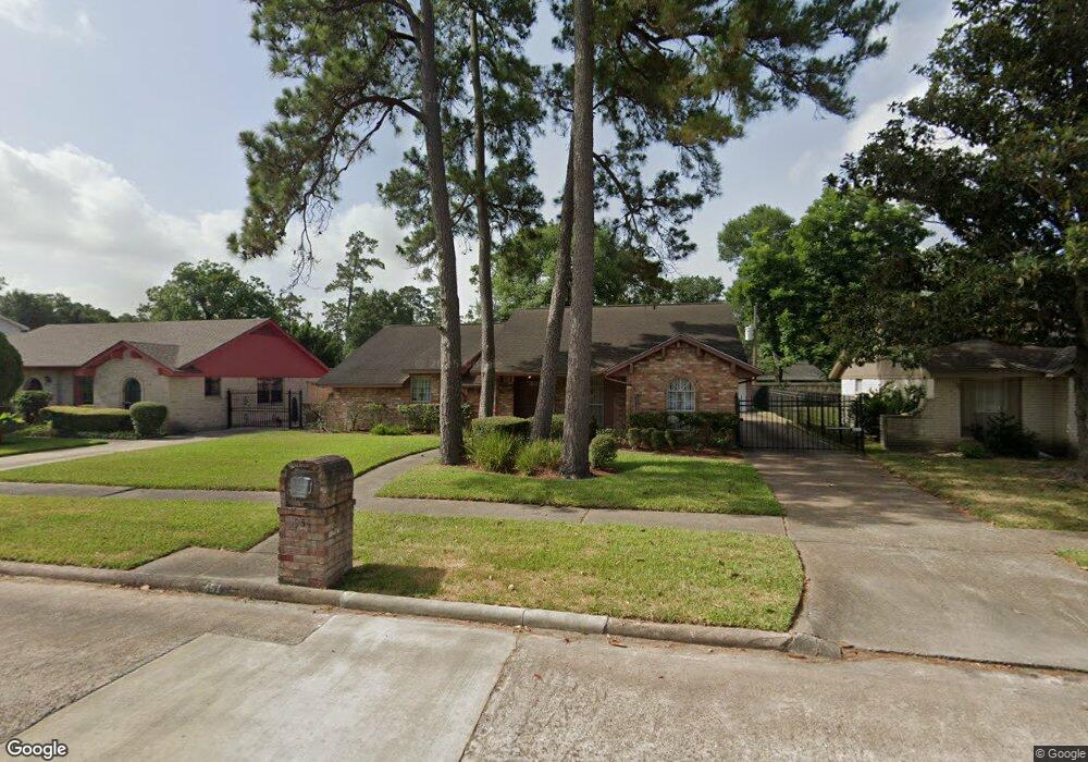 951 Marcella St, Houston, TX 77091 - photo 1