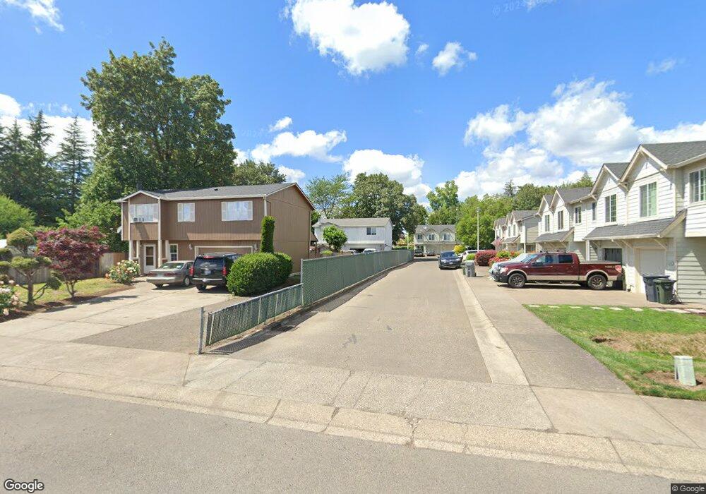 758 NW 3rd Ave, Canby, OR 97013 - photo 1