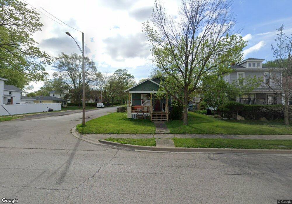 518 N Kickapoo St, Lincoln, IL 62656 - photo 1