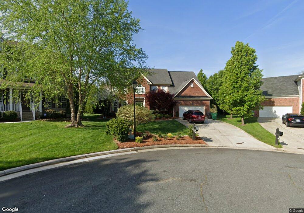 2914 Shady View Dr, High Point, NC 27265 - photo 1