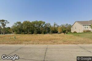 11808 Ashwood Dr, Bennington, NE 68007