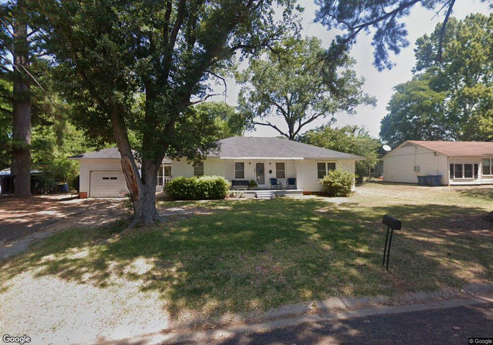 609 Layton St, Kilgore, TX 75662 - photo 1