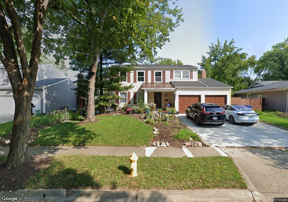 1722 Peardale Rd N, Columbus, OH 43229 - photo 1