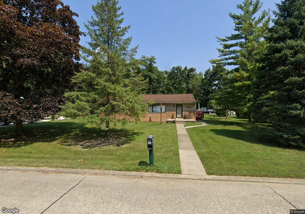 7910 Bournemouth Ave, Grosse Ile, MI 48138 - photo 1