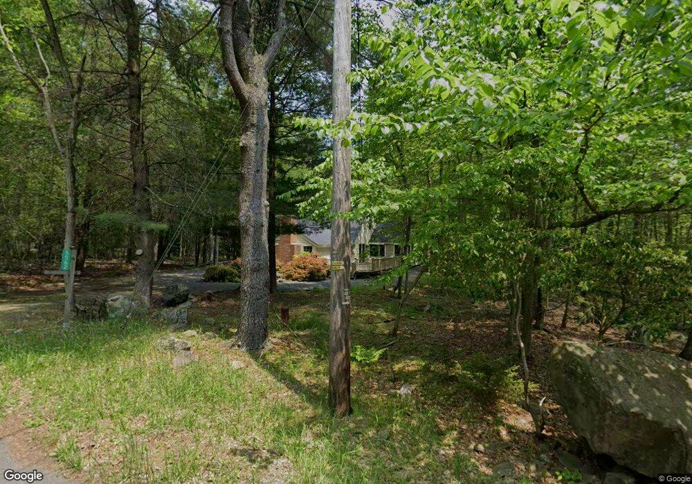 5562 Fox Run, Pocono Pines, PA 18350 - photo 1