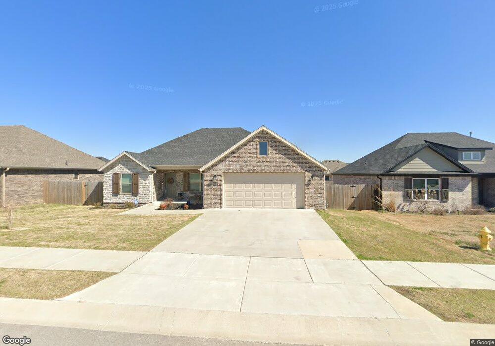 1012 Madden St, Tontitown, AR 72762 - photo 1