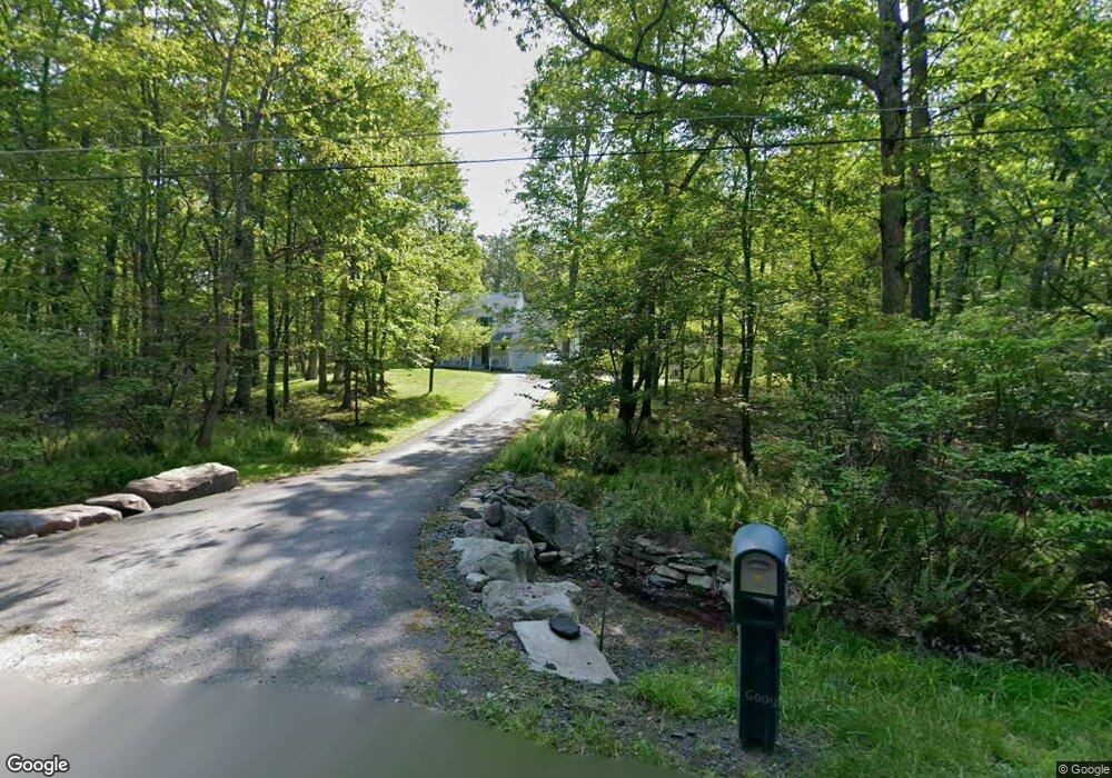 6138 Spruce Dr, Canadensis, PA 18325 - photo 1