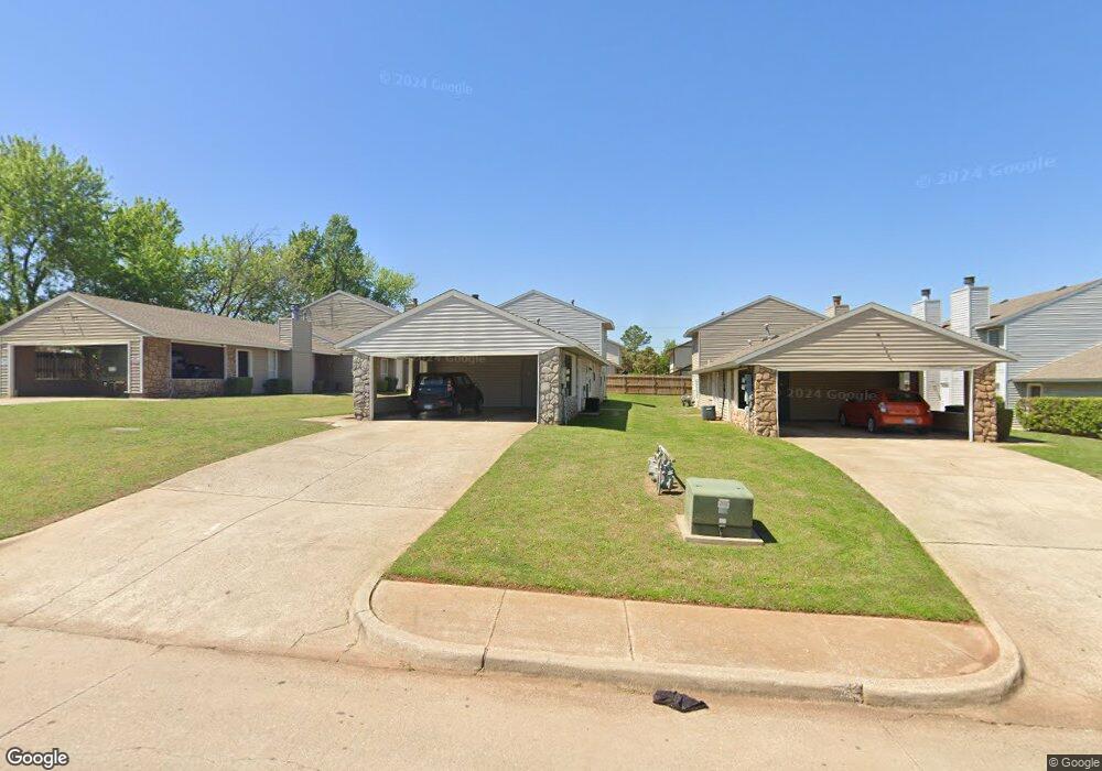 1011 Chartrand Ave, Edmond, OK 73034 - photo 1