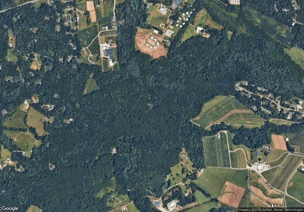 257 Stepp Acres Ln, Hendersonville, NC 28792 - photo 1