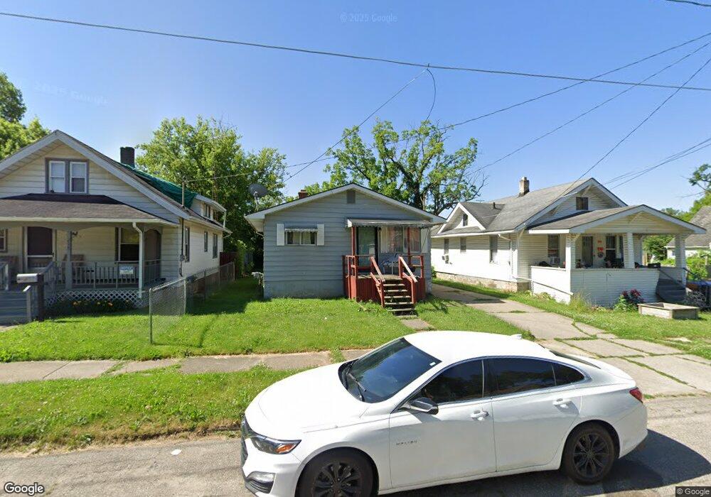 214 E Belvidere Ave, Flint, MI 48503 - photo 1