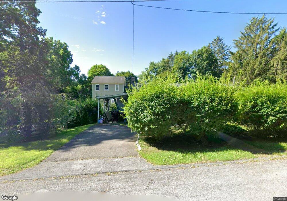 8 Eldridge Ln, Red Hook, NY 12571 - photo 1