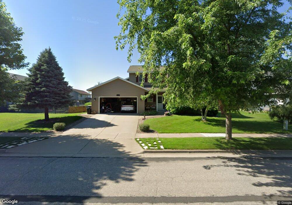 1002 Eastwood St, Holmen, WI 54636 - photo 1