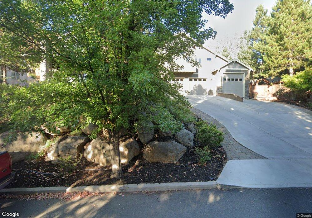 583 NW Greyhawk Ave, Bend, OR 97701 - photo 1