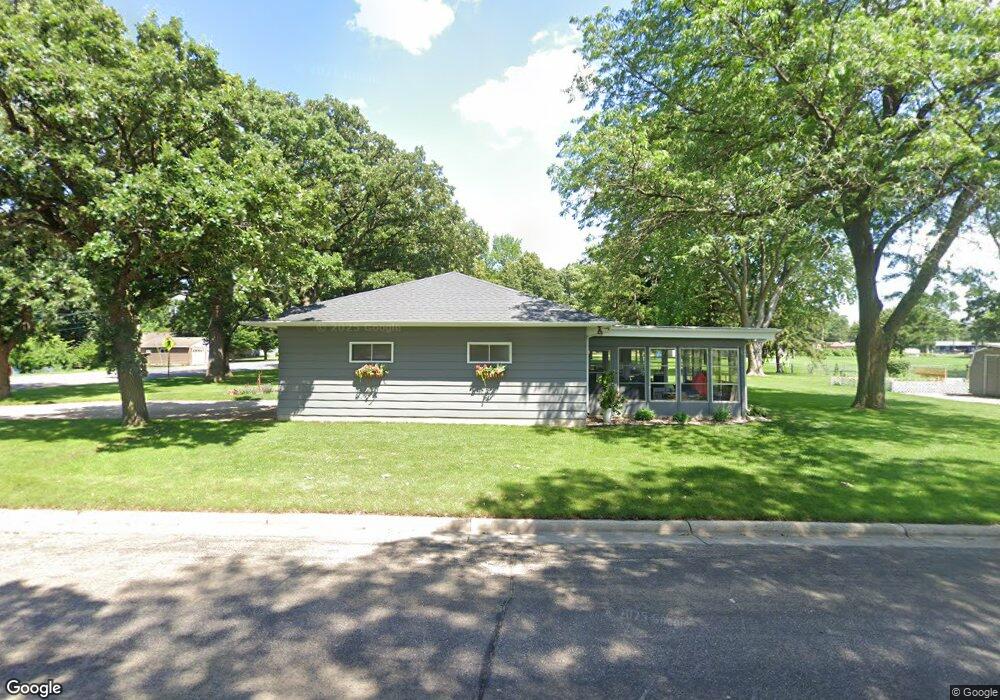 502 W Hammer Rd, Albert Lea, MN 56007 - photo 1