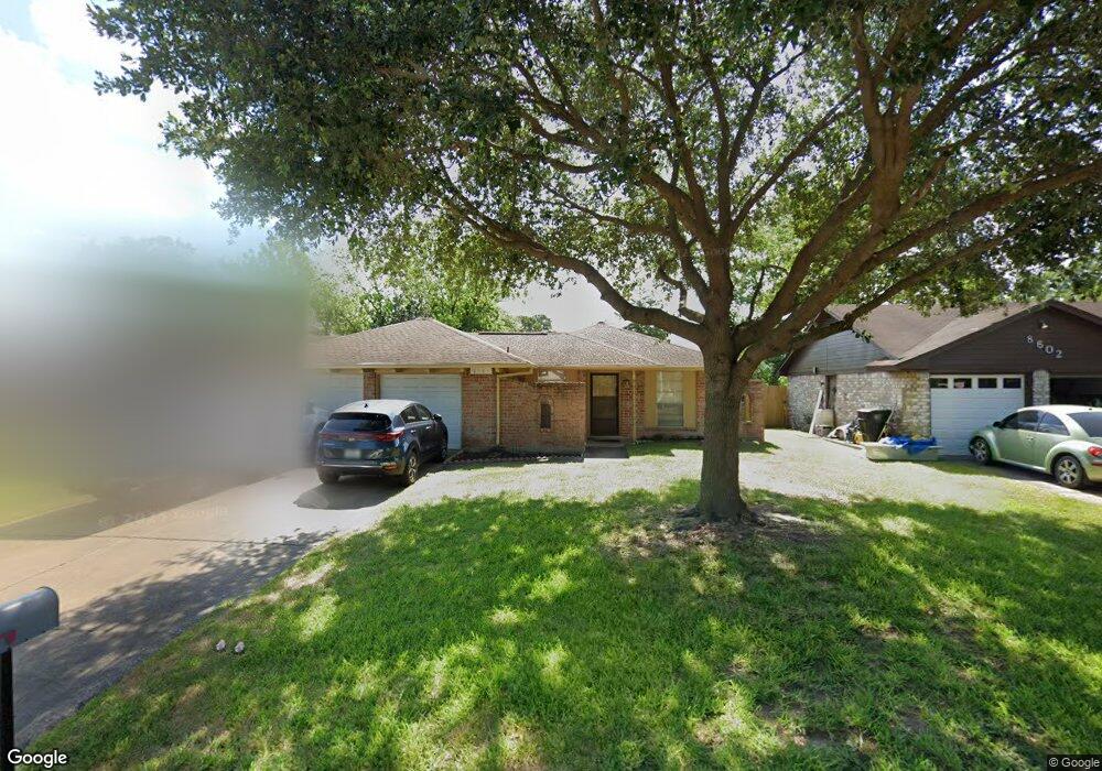 8606 Aspen View Ct, Houston, TX 77088 - photo 1