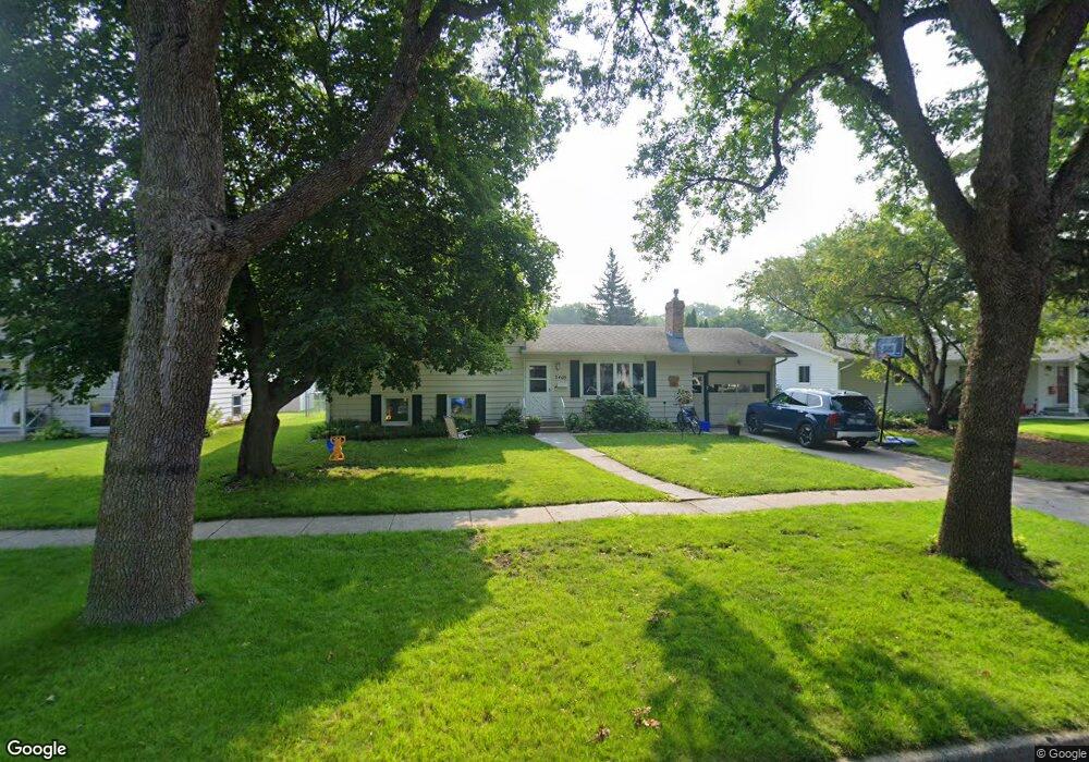 2409 Evergreen Rd N, Fargo, ND 58102 - photo 1