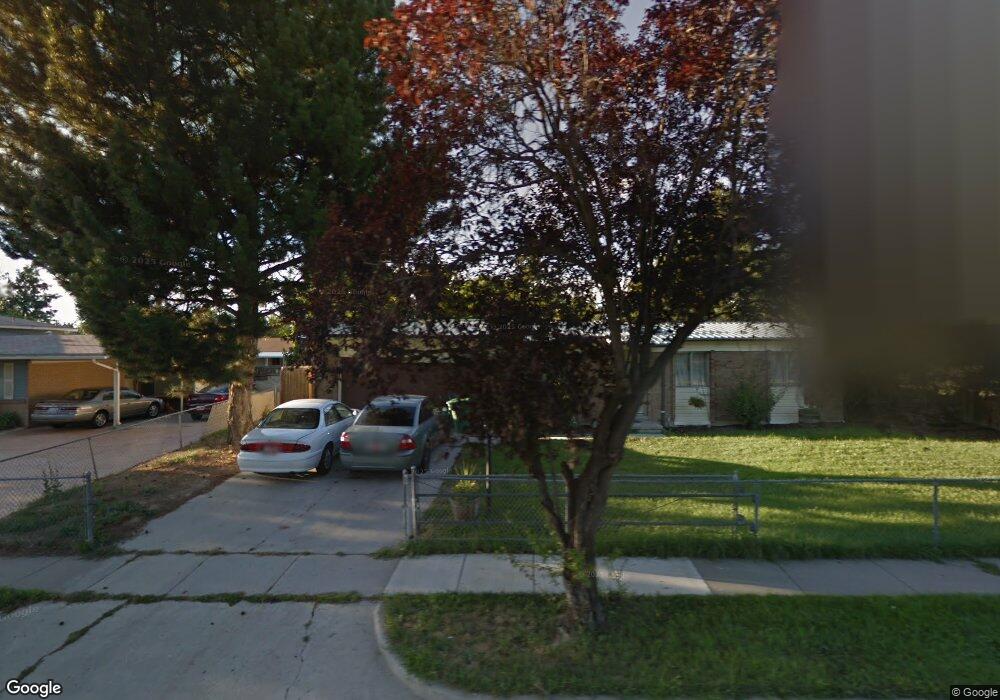 455 E Pioneer Ave, Sandy, UT 84070 - photo 1