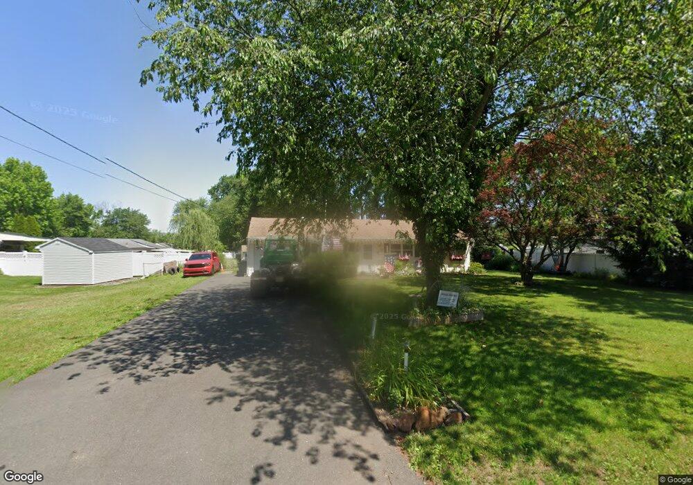 18 Nassau Rd, Kendall Park, NJ 08824 - photo 1