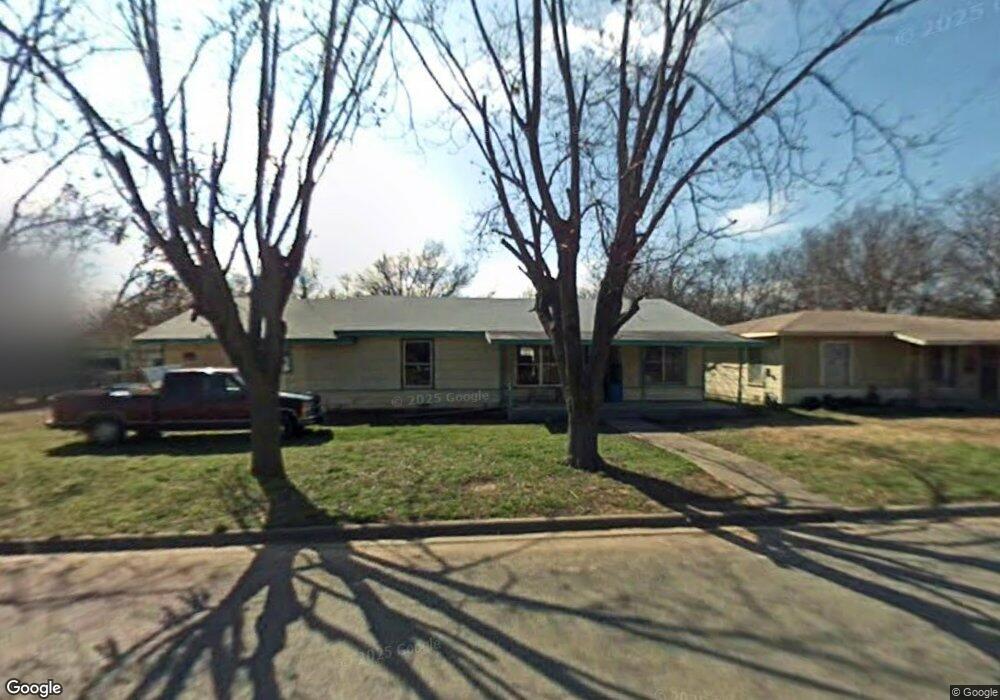 1217 N Douglas Ave, Cleburne, TX 76033 - photo 1