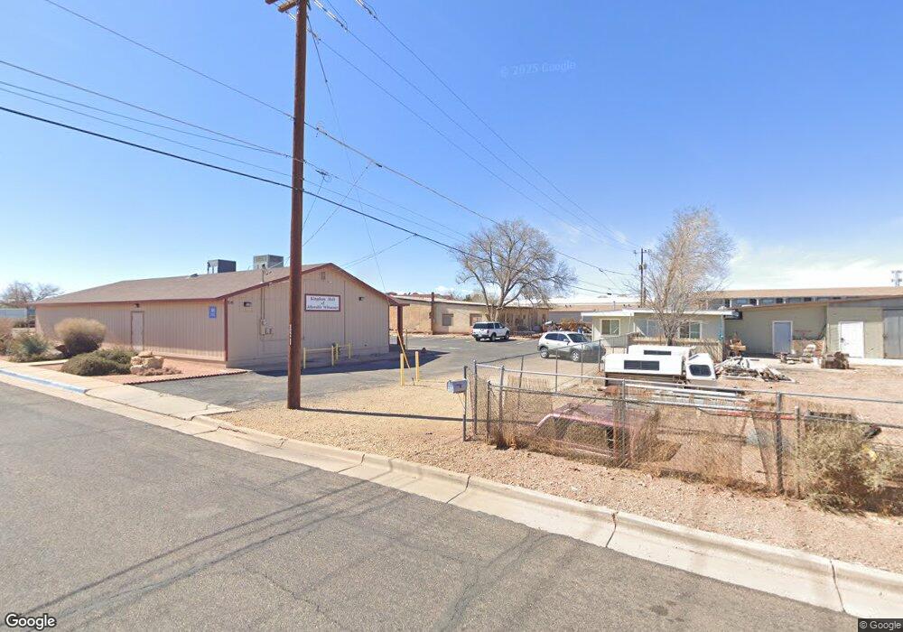 211 N Donnelly Ave unit The Apt, Winslow, AZ 86047 - photo 1