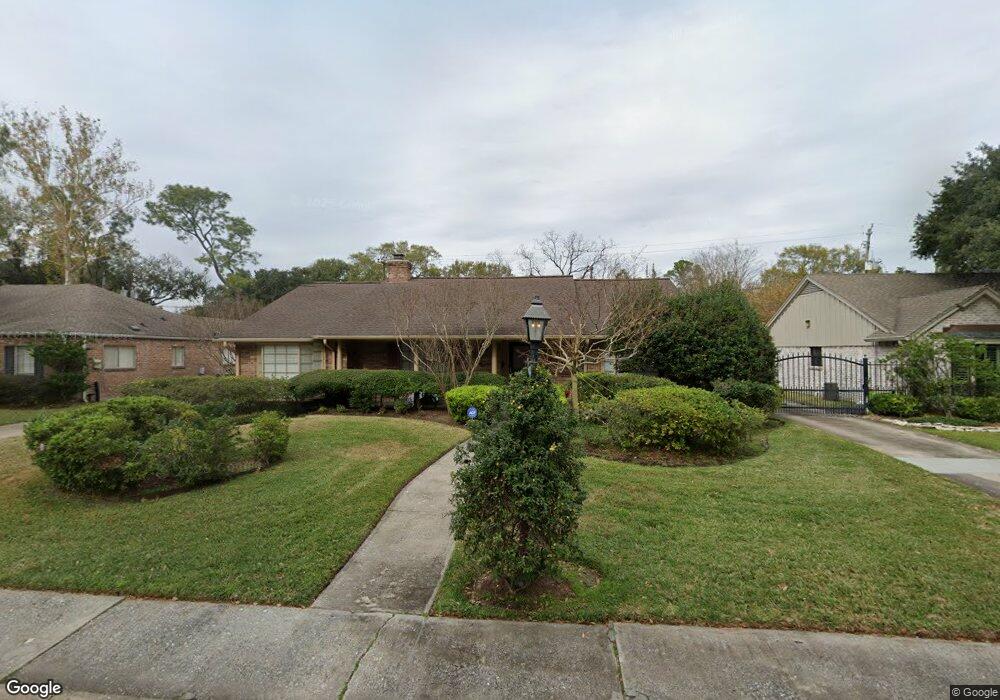 10014 Piping Rock Ln, Houston, TX 77042 - photo 1