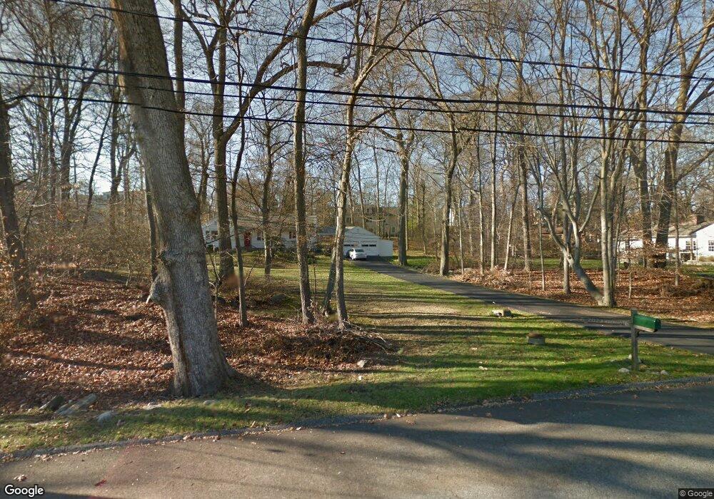 6 Beechwood Ln, Westport, CT 06880 - photo 1