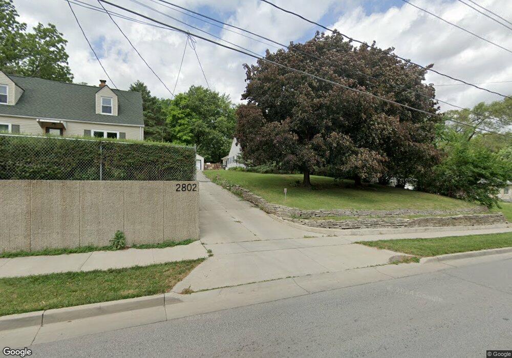 2724 South Union St, Des Moines, IA 50315 - photo 1