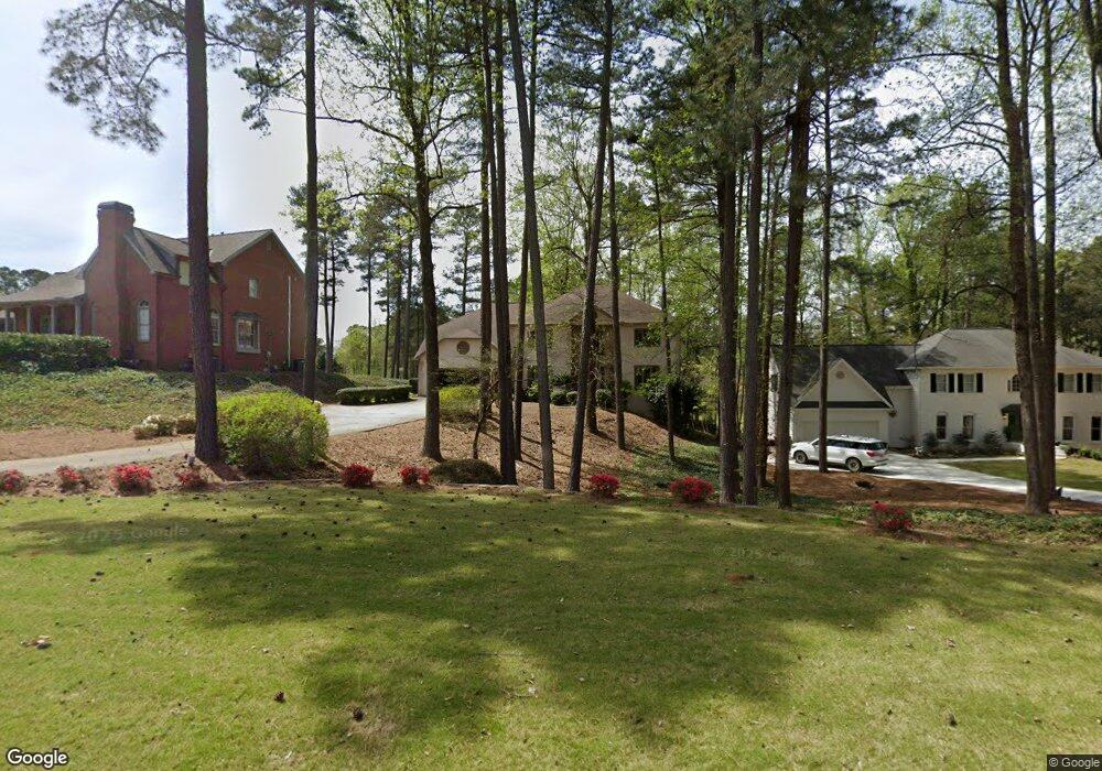 2225 Roxburgh Dr, Roswell, GA 30076 - photo 1