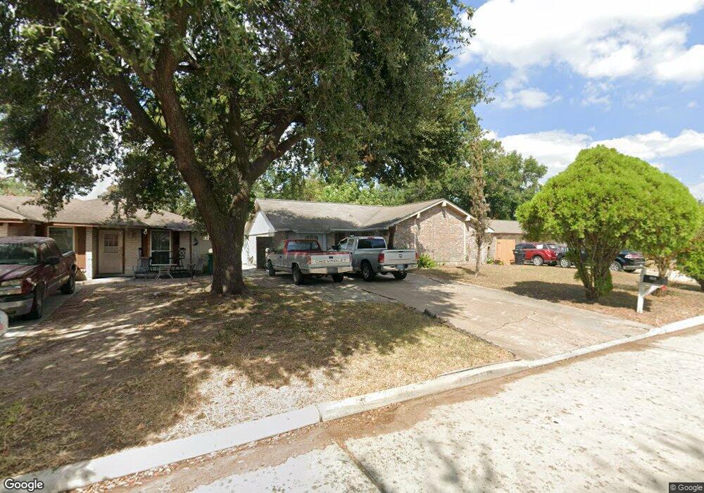 6430 Tall Willow Dr, Houston, TX 77088 - photo 1