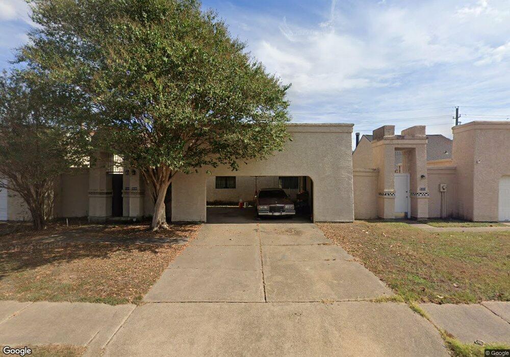 7426 Fountaincrest Dr, Houston, TX 77041 - photo 1