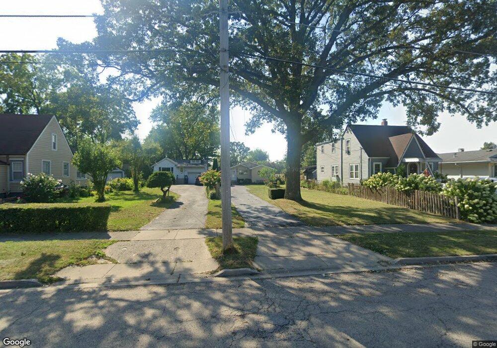 642 S Elmwood Ave, Waukegan, IL 60085 - photo 1